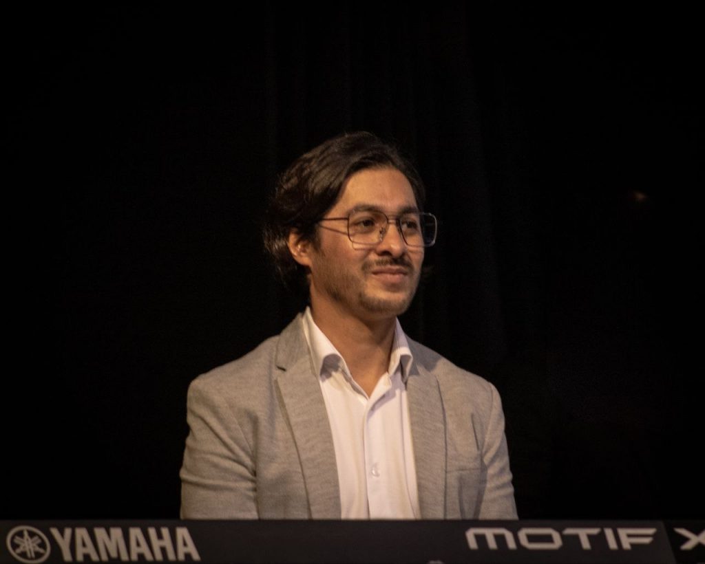 Director de la Sinfonica de Michael Jackson