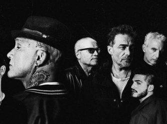 CUATRO DÉCADAS DE SER FABULOSOS