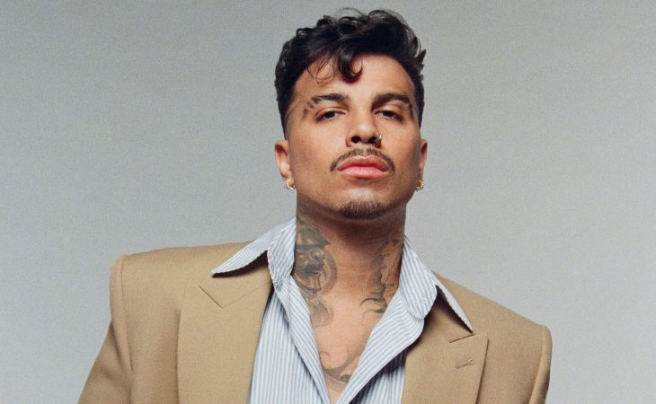 Rauw Alejandro anuncia residencia en la ciudad.