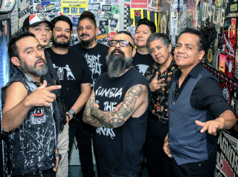 Panteón Rococó: La Comuna y el GNP