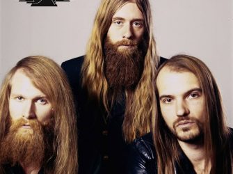 Prepárate para escuchar rock psicodélico con Kadavar.